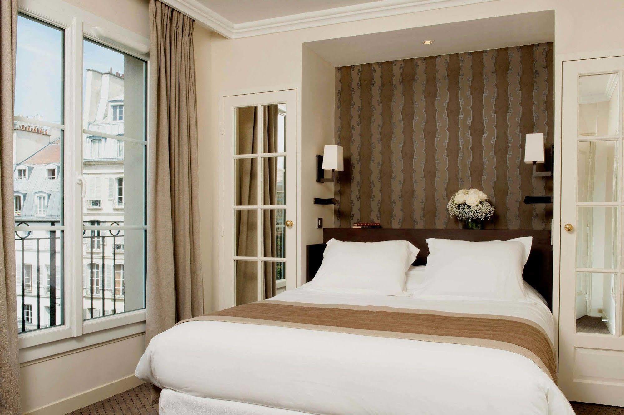 Henri Iv Rive Gauche 3* Parijs
